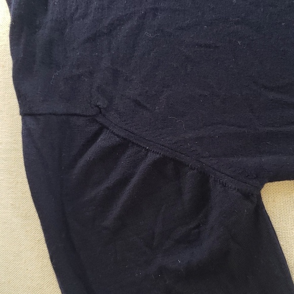 Turtleneck Womens L 100% Wool Navy Sweater Made in England for Christopher Ltd - Picture 6 of 6